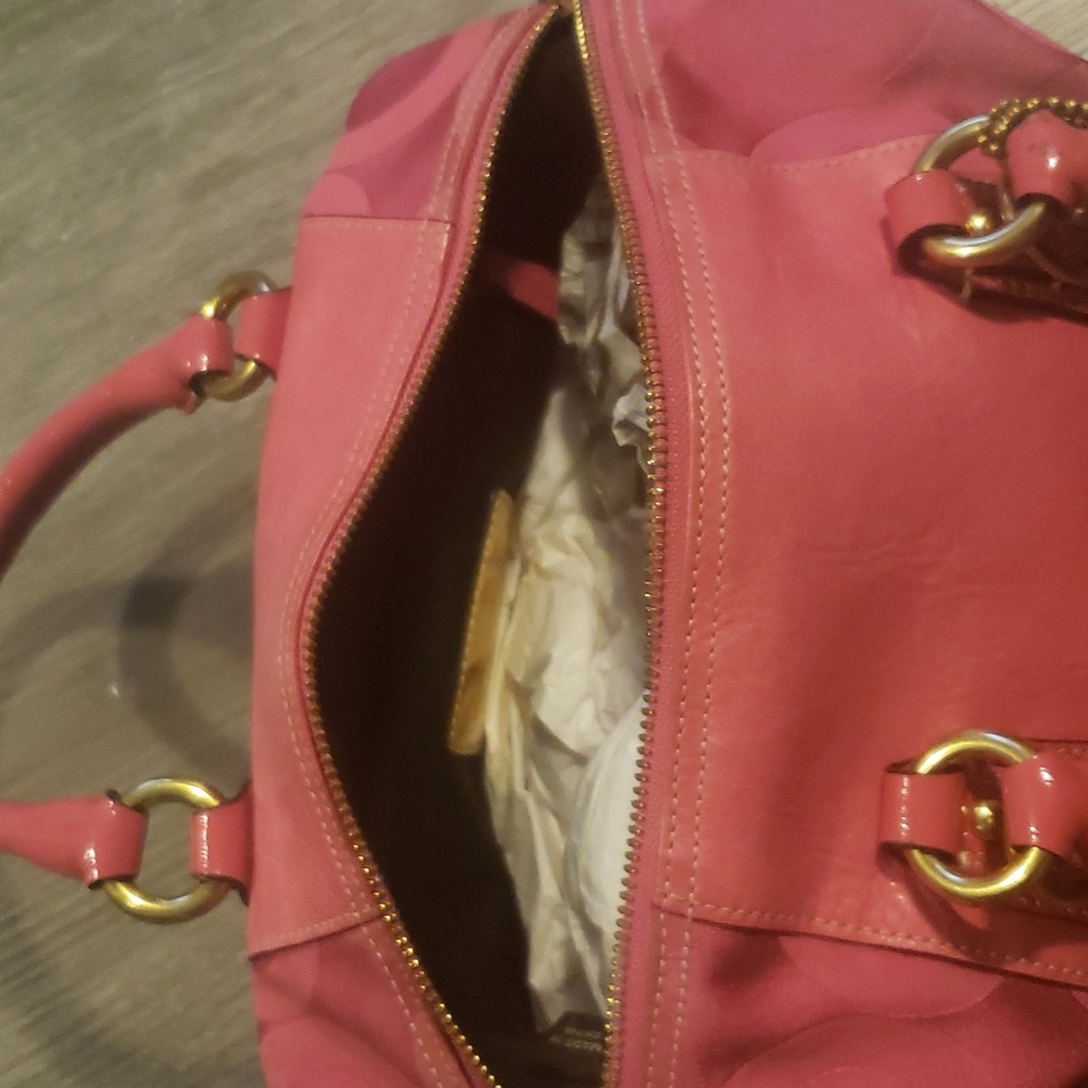 Coach Handbag - Picture 5 of 9